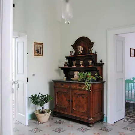 Df ベッド・アンド・ブレックファスト 4*